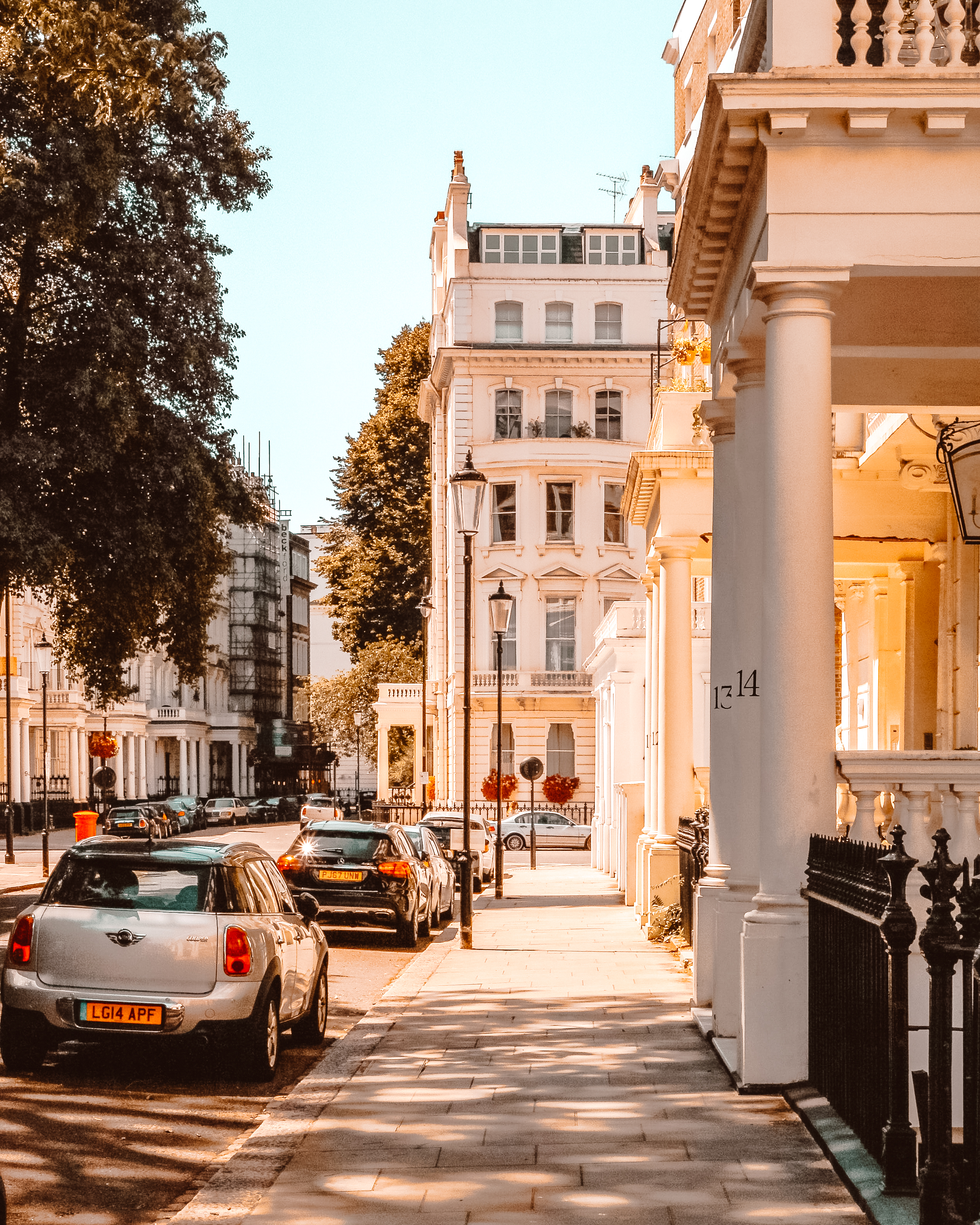 Summer evening sun in Chelsea, London