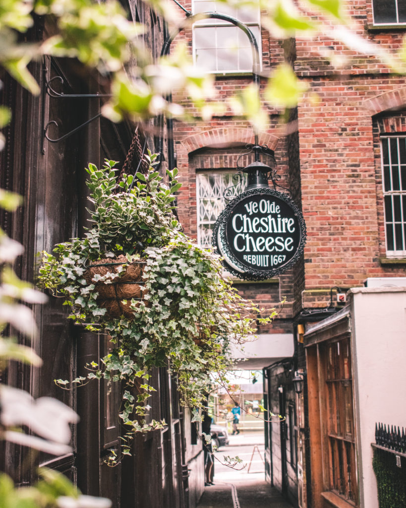 Ivy covered entrance to Ye Olde Cheshire Cheese