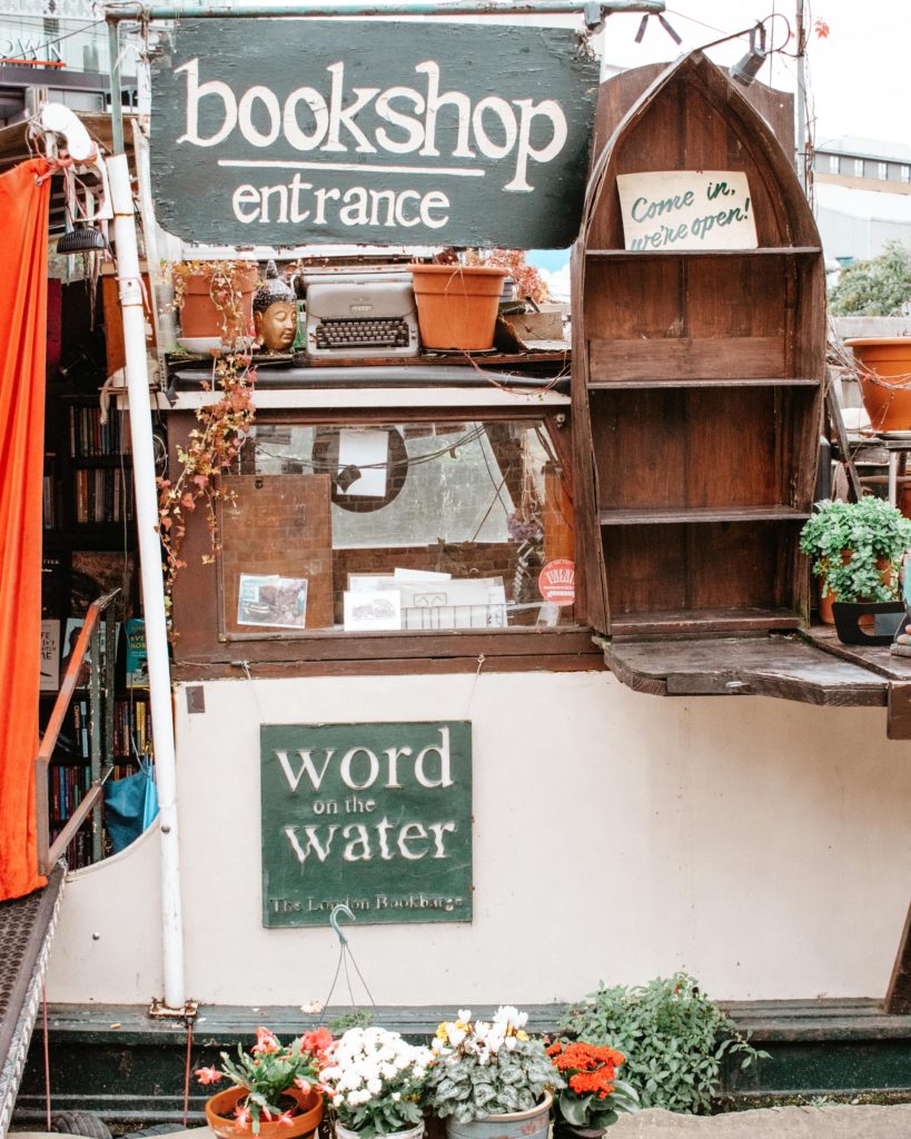 Words on the Water - London's floating bookshop